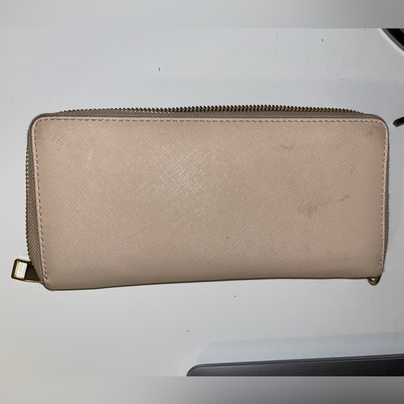 Full size light pink wallet - Picture 4 of 6